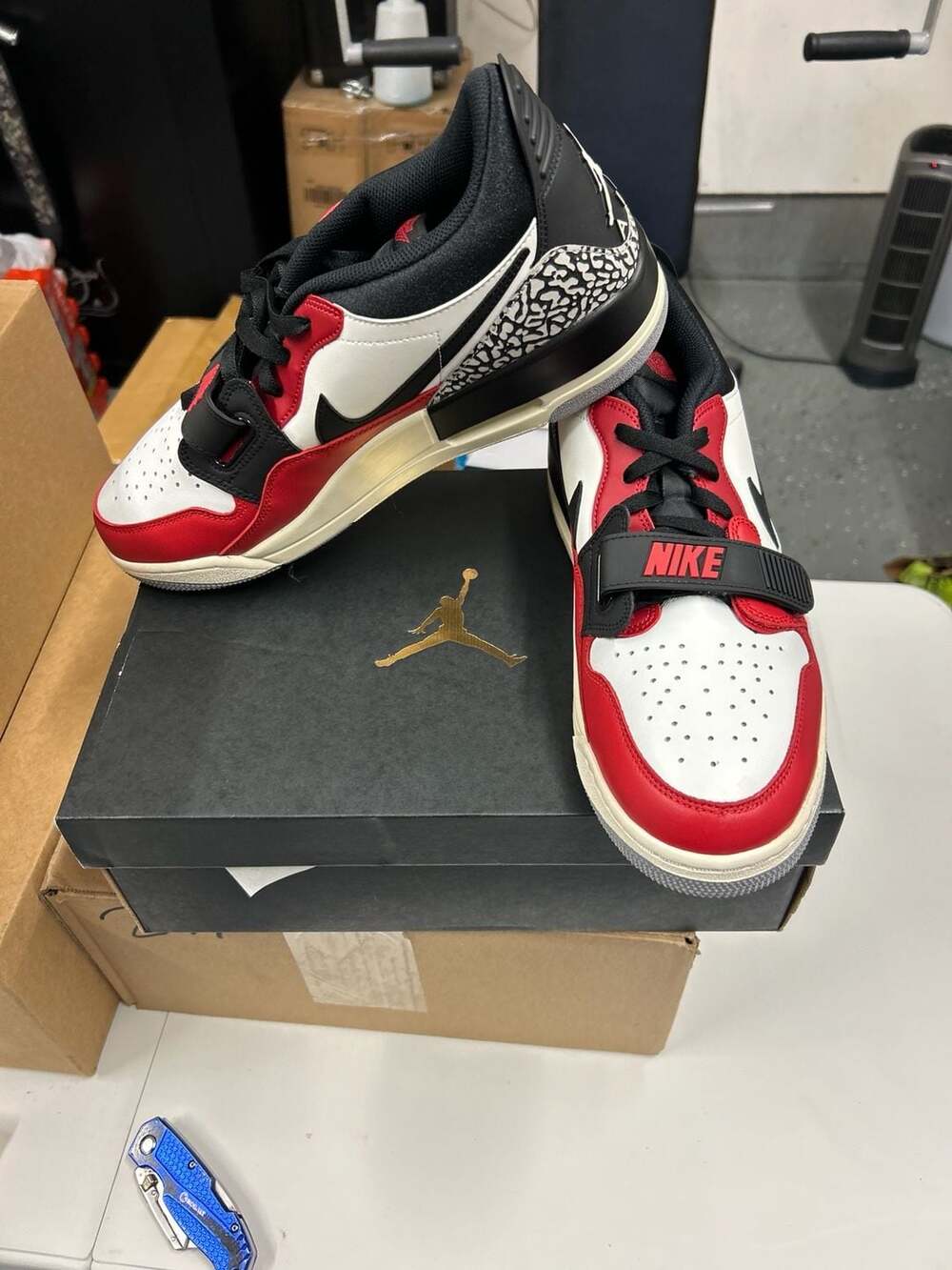 Air Jordan Legacy 312 Low 'Chicago' Summit White/Black-Varsity Red CD7069-106